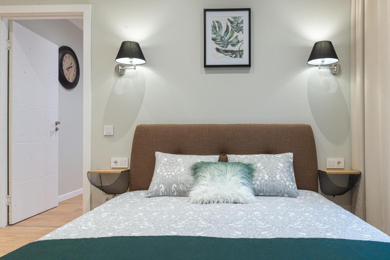 Friends And Family Vacation Apartments Рига Екстер'єр фото